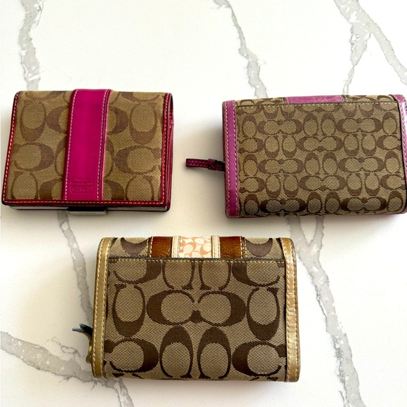 Coach Signature Wallets - Picture 2 of 6